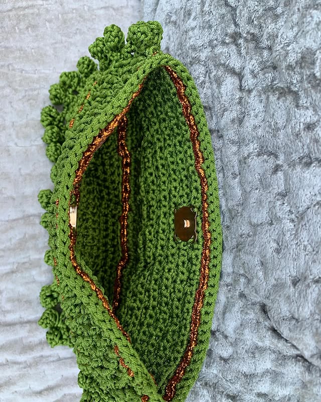 Pochette verte intérieur